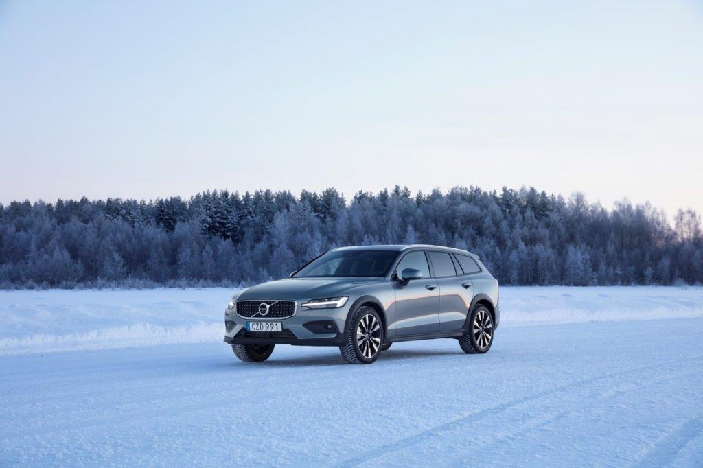 voitures pour affronter l’hiver - Volvo V60 CC