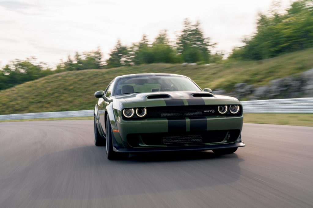 Dodge Challenger HellCat widebody